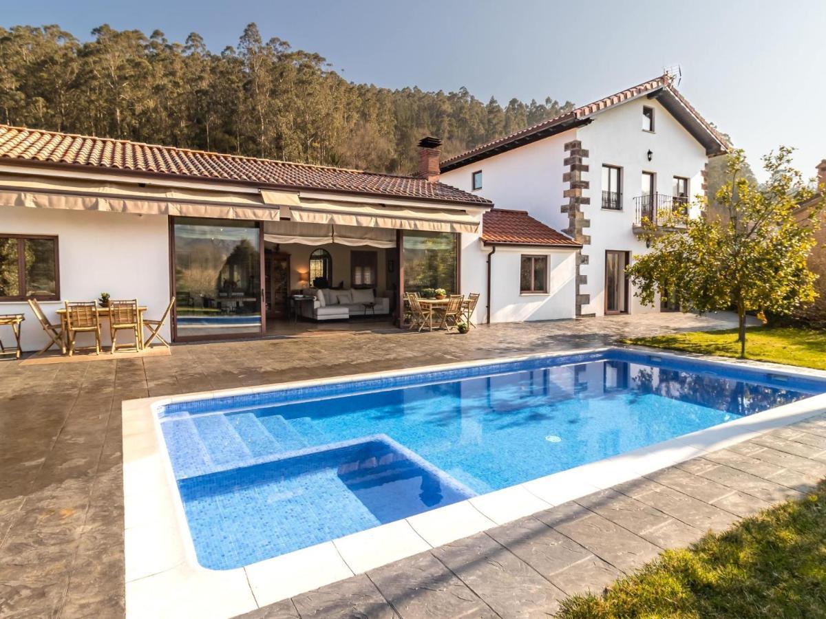 Impresionante Villa Entre Mar Y Montana La Cavada エクステリア 写真